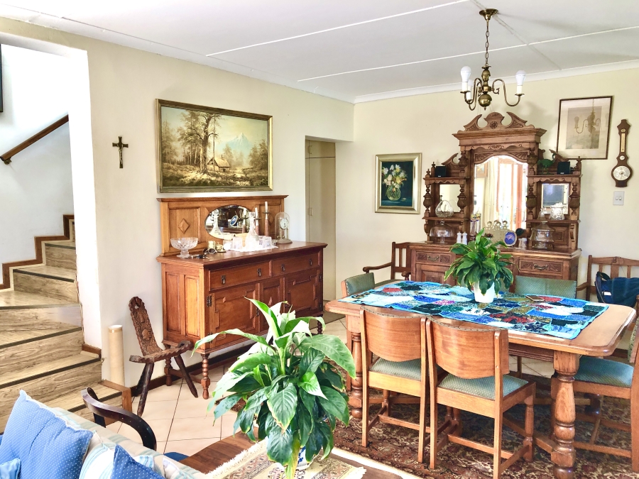 5 Bedroom Property for Sale in Kenton On Sea Eastern Cape